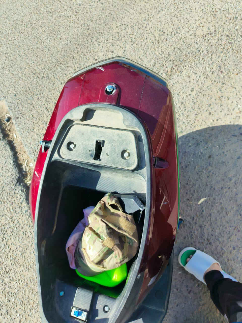 دراجه شحن نقص سيباي والصندوق مينسد مال دراجه والبلك الخلفي فالت
الله شاهد الدراجه تمشي 55 سعرهه 200الف قفل 
الرقم ***********
