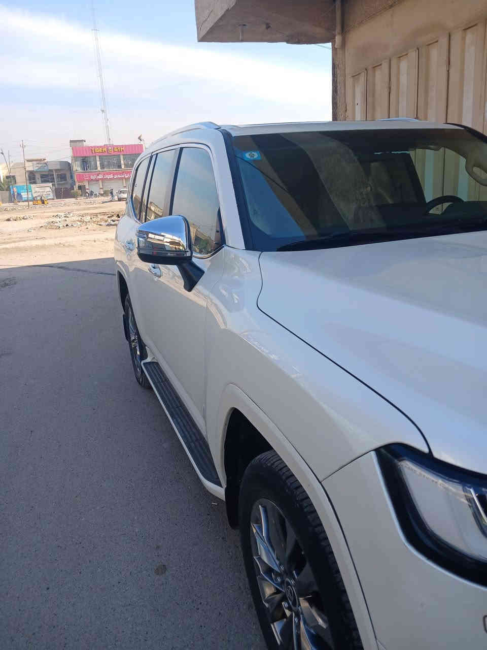 لاندكروز موديل ٢٢ وكاله ساز تين تربو المكان بغداد تلفون ***********5  مكفوله
