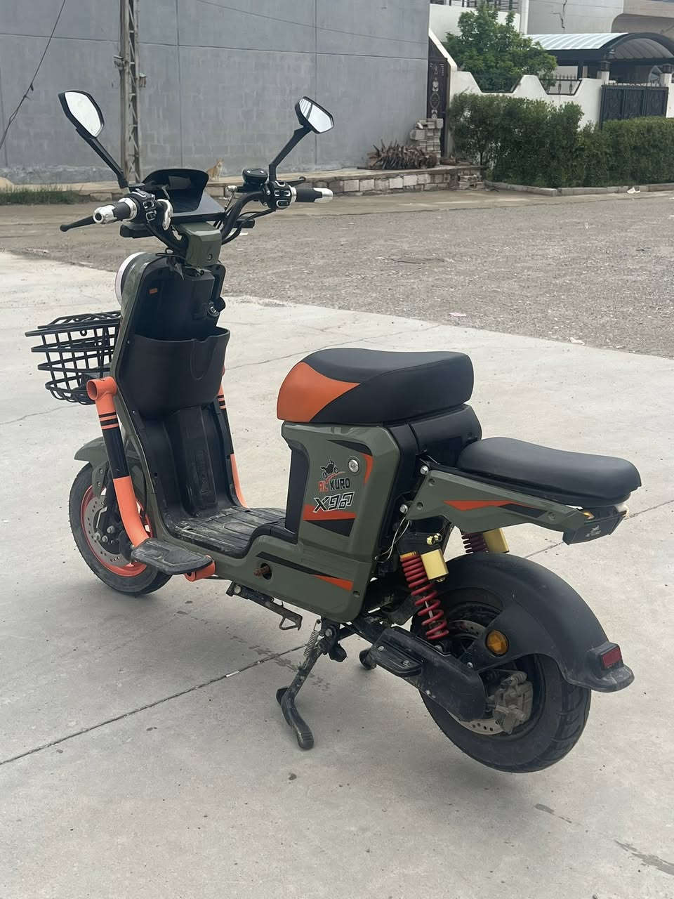 دراجه شحن  x900 موديل ٢٠٢٥
دراجه نضيفه لوك بطاريات جدد شاشه ايباد بصمه سعرها ٣٢٥ ومجال بسيط❤️
***********
