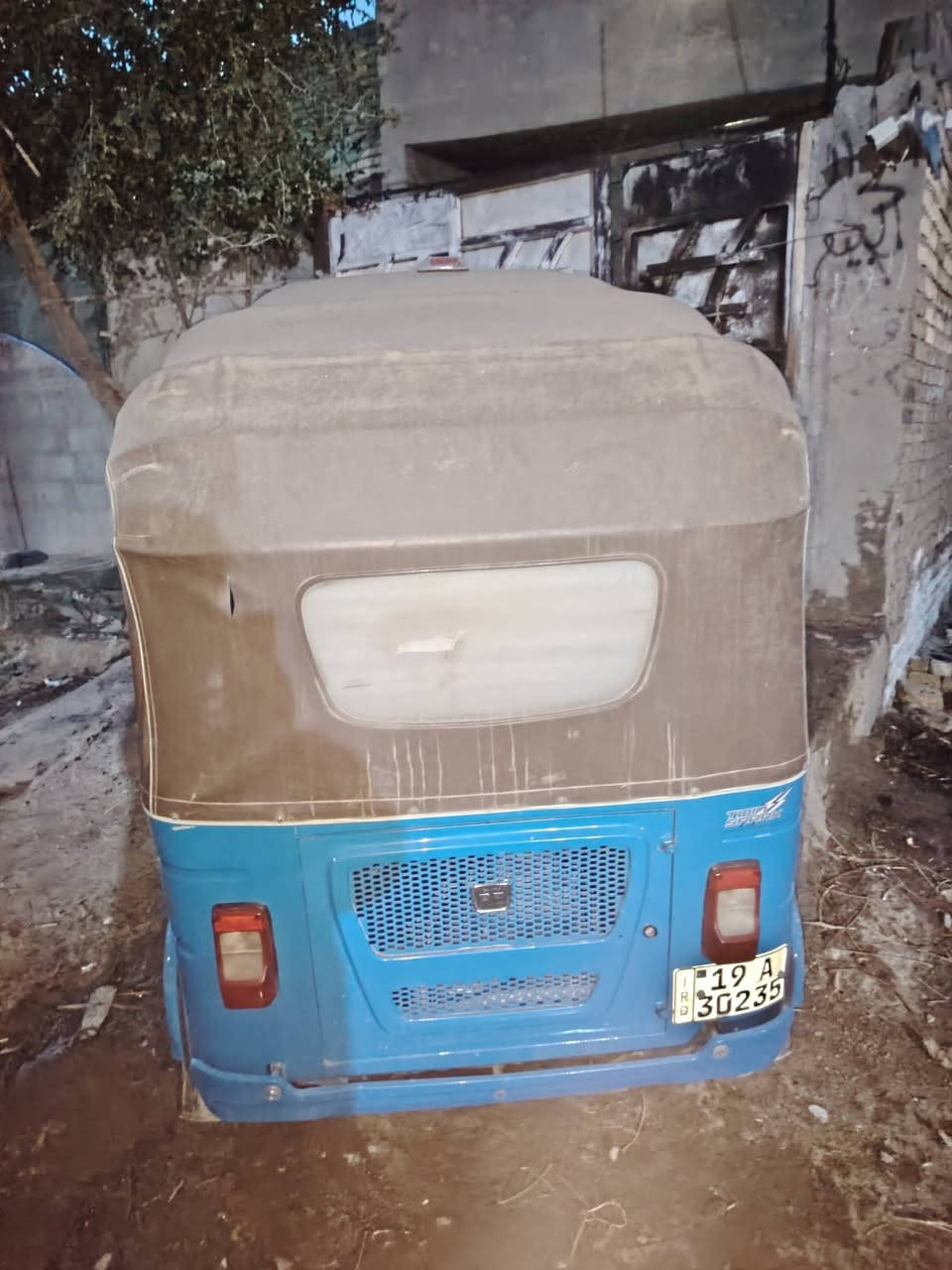 ٢٠٢١ بيها ضربه ومصلحه بيها صبغ ع كد ضربه  رقم كربلاء بسمي سنويه مكينه مجفته السعر ٨ ونص. وبيها مجال قليل ***********
