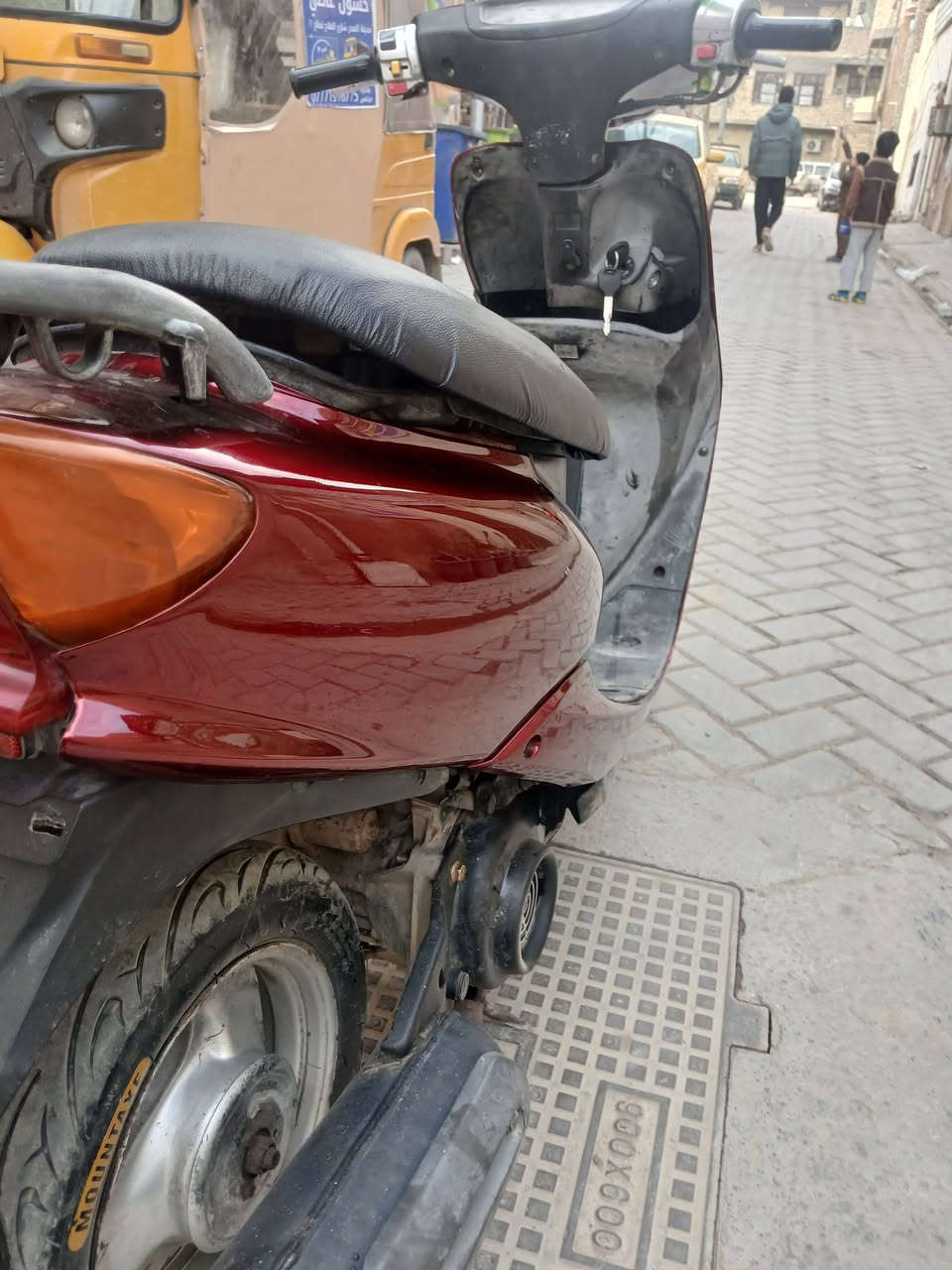 سلام عليكم دراجه عصفوريه فحل للبيع السعر 250 دراجه كامله ما بيه اي نقص كهربائيات شغاله مكينه مكفوله دراجه جديده مكاني بغداد مدينه الصدر قطاع 37 رقمي ***********
