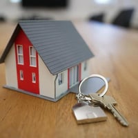 بيت للبيع مساحه ٨٥ م٢ طابو زراعي سند ٢٥ بدون وقف واجهه ١٠ نزال ٨,٥ يحت...