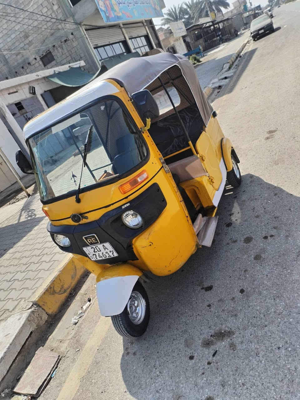 السلام عليكم متاح تكتك ١٩ وسنويه لوحات انكليزي تكتك كامله مكينه اكسل كهربائيات كامله معمره الدوس وبيه بارد بل لغد للبيع اي إستفسار خاص او اتصل وتدلل ***********
