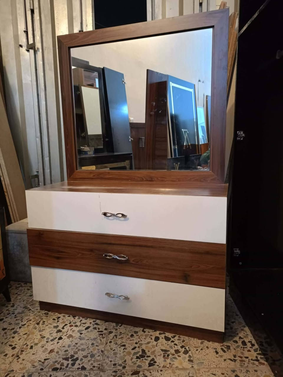 غرفة تركي 🇹🇷
مستخدام 👉✨
7 قطع  ✨✨
نضافه 90 💯
نظام سلايت 💖
مع شد🪛 ونقل 🚚  مجاني  داخل بغداد  محافظات بكروه ***********
