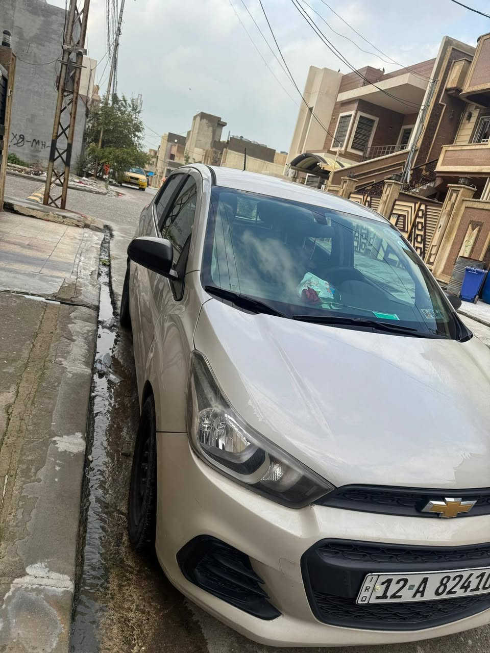 سبارك 2016 
3 قطع صبغ بدون داخل وبدون ارباك .. رقم نينوى باسمي شرط التحويل .. جاهزه بدون نواقص
السعر 78 وبيها مجال 
مكاني حي الفلاح الثانيه 
***********
