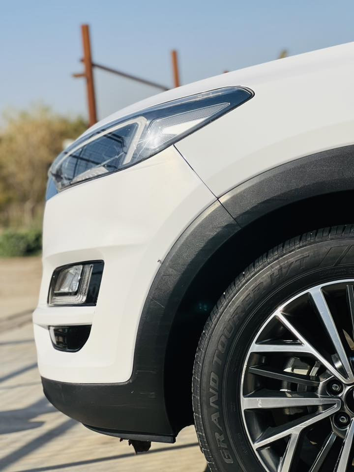 سلام عليكم توسان 2019 خليجي سياره جديده مكفوله من الزلغ ماشيه 96 فول موصفات ماعده البني رامه السعر 197 وبيهه مجال بصيط ***********
