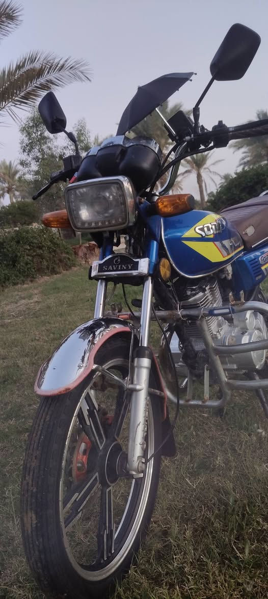 سلام عليكم اخوان دراجه ايراني 2024 محرك 200 دراجه كدام عينك تفحص يم اي فيتر يعجيك مكاني بغداد مشاهده من القرب من مطعم ابو
 جليعيده 
رقم الهاتف ***********
( مستعجل عل بيعتها)
سعر 550 وبيها مجال
