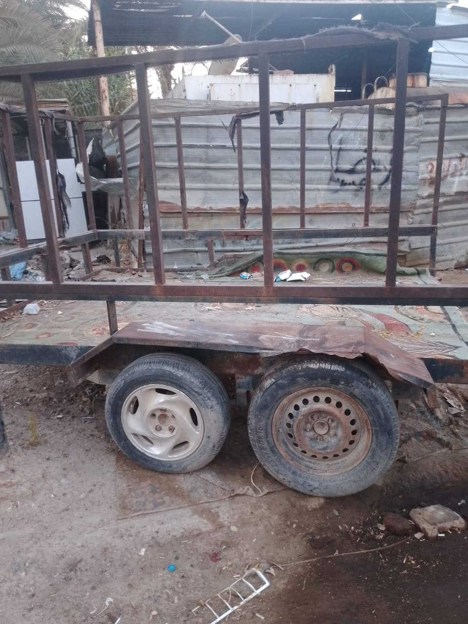 عربانه مقطوره اصليه وليست عمل دبلات ورك عرض ٣ وطول ٣ونص مكانه الشعله كامله جنكل واطلع تحمل غراض هواي س مليون وبي مجال ت***********
