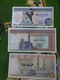 يوجد عمله قديمه للبيع نظيفه  رقم 07707920359