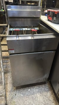 قلاية 5مدافع مع خلاط ثومية للبيع  07713130762