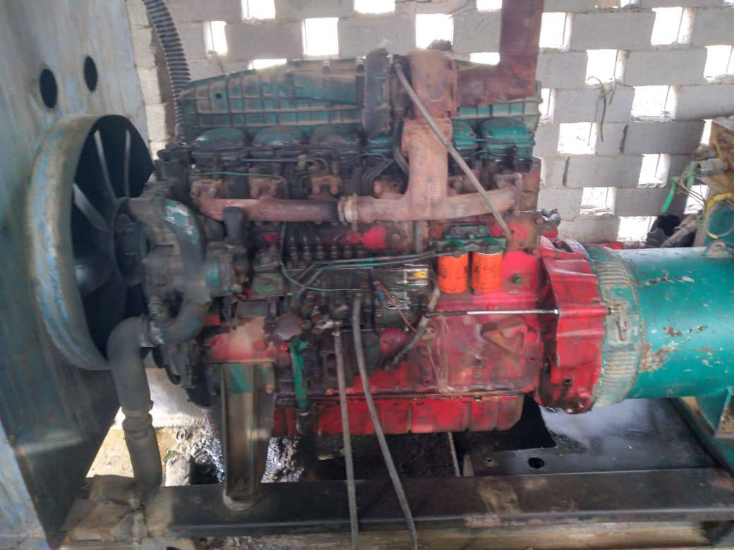 فالفو نضيف شرط الشغل
بيرمبكن ستندر شرط الكهرباء 
رأس توليد 150 كيفي يفحص ويشغل كهرباء وتشغيل هذا رقم الاتصال 
***********
