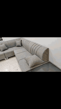 السلام عليكم بيت للبيع 🏠 
بيت ١٠٠ متر واجهة ٧ و النزال ١٤،سند ٢٥ ، كامل المطبخ من شركة اوسكار و يحتوي على ثلاثة غرف نظام سويت ، الغرفة الثالثة بيها Dressing Room
للاستفسار الاتصال على الرقم ***********
