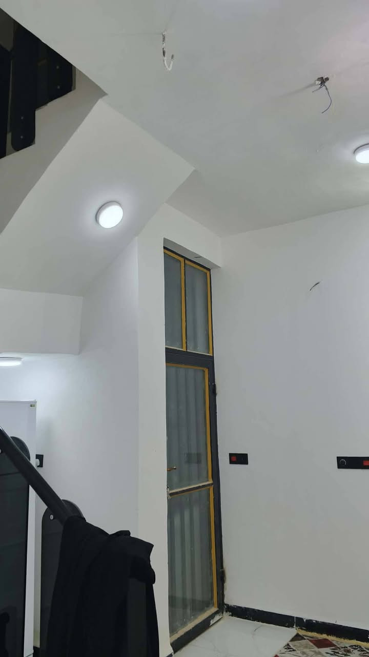 50متر قريب للشارع وخدمات كامله
بسعر 24 وبيه مجال العنوان مقابيل ملحق قريه الغدير

للاستفسار اتصال ***********
