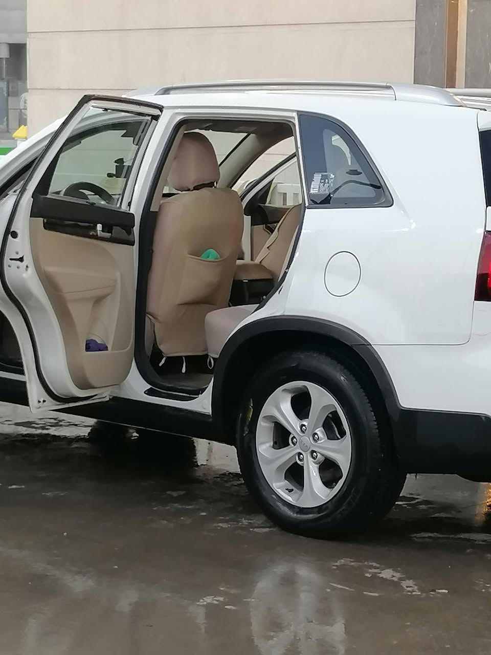 السلام عليكم.. سورنتو موديل ٢٠١٤ كوري رقم بغداد ٧راكب محرك ٤ سلندر مكانها في بغداد
تبريد ثلاث قطع
صبغ قطعتين


**إذا كنت صاحب هذا الإعلان وتريد حذفه لأي سبب، رجاءا أرسل رسالة إلى الدعم الفني**