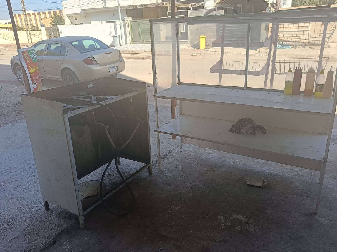 للبيع شوايه دجاج جديده سعر 300 وبيه مجال وباترينه سعر 75 وطباخ عيون ثنين سعر 50 الف مكان بغداد المحموديه رقم *********** تعال وتدلل حبيبي بيهن مجال
