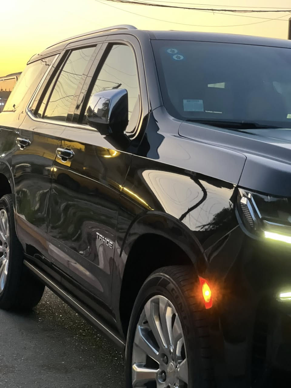 تاهو موديل 2021 بريمير  خليجي
وكاله المنصور 

 فول أعلى مواصفات 

‏موديل : 2021

‏اللون : أسود 

رقم : بغداد بسمي تحويل ثاني يوم

‏الفئه : PREMIER

‏المواصفات :

‏دوسات جانبيه كهربائيه ويه فتحه الباب 

كامرات 360 

‏ثلاجه درجتين  

‏ نظام توقف ذاتي 

‏رادار جانبي بالمري الجانبيه

‏نظام القياده اليه 

‏شاحن لاسلكي 

‏-منفذ كهرباء للمقاعد الخلفيه 

‏-شاشات خلفيه بلادي 

‏جميع الابواب بصمه 

‏شاشه كبيره  

كل اغراضها موجوده ‏ 

‏بنوراما

‏تشغيل عن بعد

‏ويل كب كروم اصلي حجم 22 انج

‏12 ايرباك

‏ دواخل جلد لون عسلي  

باب خلفي كهرباء 

‏مري قلاب

‏كشنات اماميه وخلفية كهرباء

‏‏رادار جانبي نقط عمياء

‏رادار امامي وخلفي  

‏سستم صوت كامل 

‏كراسي خزن ميموري 

‏تدفئه و تبريد كشنات 

‏ماشية 80km 

السعر 470  وبيها مجال بسيط

بغداد جامع النداء 

الهاتف 

***********
