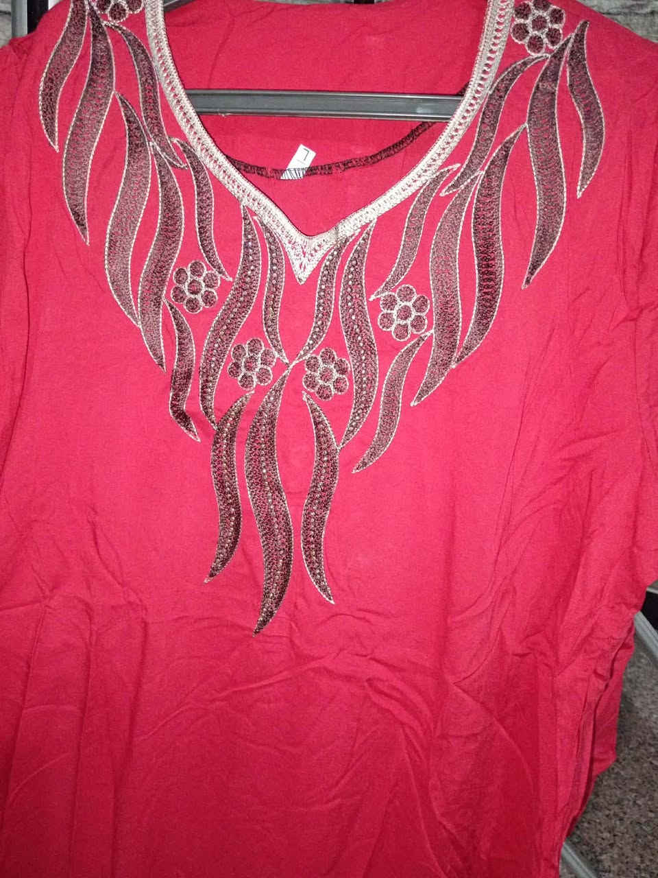 وصلت دشاديش كشمير
القياسات من لارج  ل ٢أكس لارج  الالوان المعروضه كلها متوفره  
نقشتين   توجد خدمة توصيل


**إذا كنت صاحب هذا الإعلان وتريد حذفه لأي سبب، رجاءا أرسل رسالة إلى الدعم الفني**