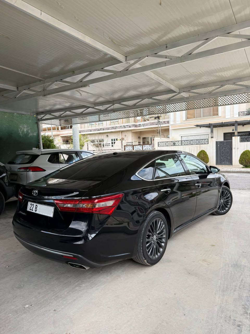 تويتا ئافەلۆن مۆديل ٢٠١٨ موەسەفەت XLE دەحمی لۆ دەحمی بەشەرتە هەموو شتکی بەشەرتە تەقە و رەقە و گير و مەکينە هەموو شتکی نويە 
*********** أربيل, العراق
