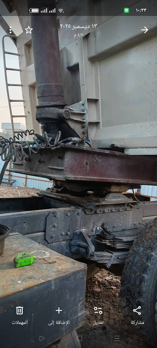 السلام عليكم عربانه نساف للبيع مجموعه براد الجك بلادي والشاصي مكفول والذرعه ٢٨ م  مكاني بغداد  الدولعي الاتصال ***********
