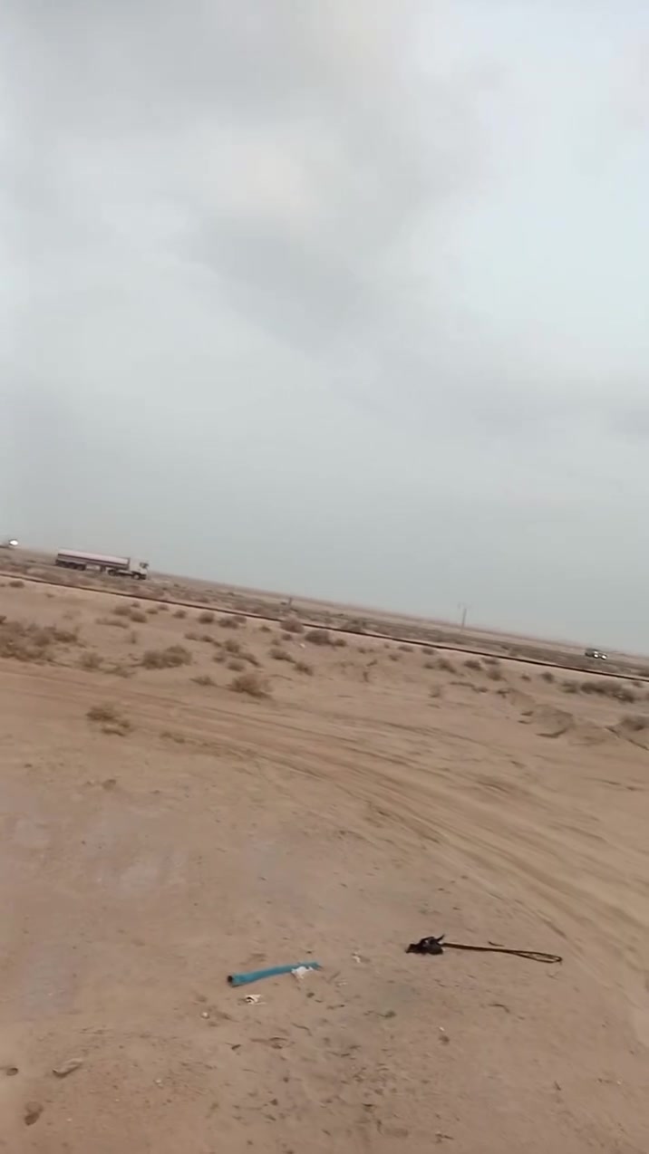 مزرعه للبيع على طريق خور ام قصر اول مزرعه على الشارع العام مباشرتا  
بسعر جدا مناسب 

***********
