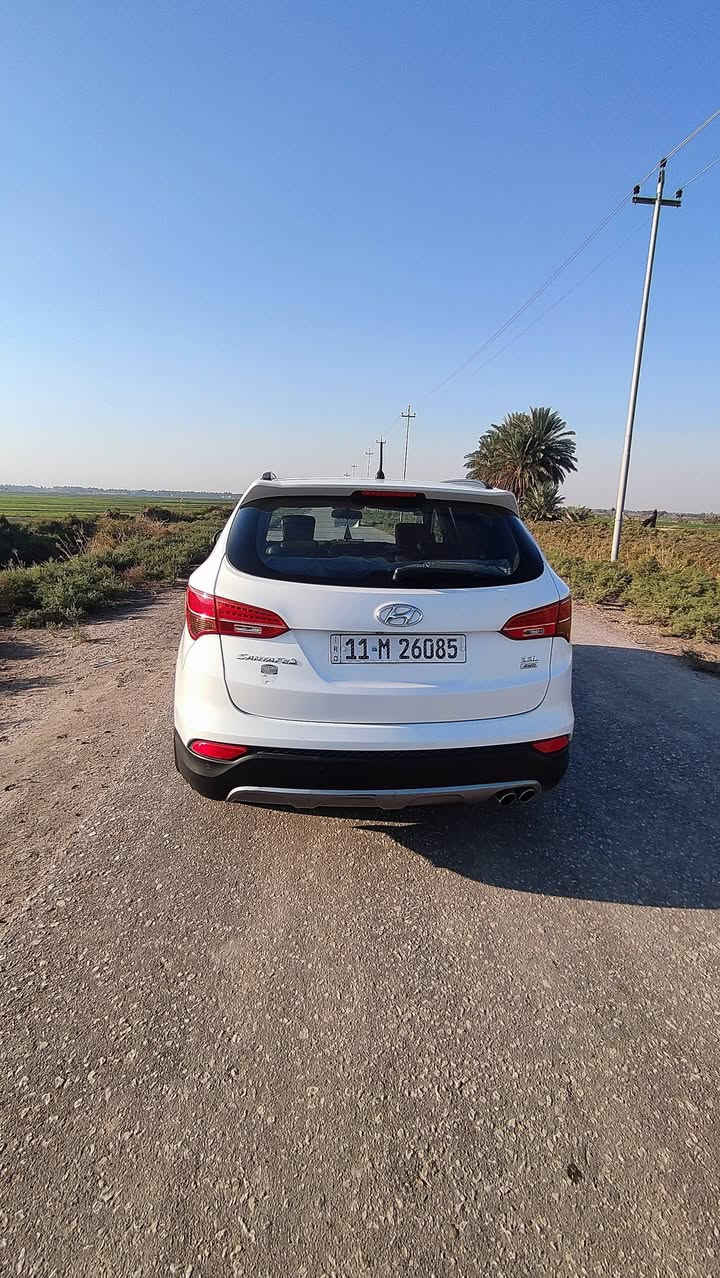 السلام عليكم.
سنتافي 2016 خليجي سيارة مال بيت وبالعافية ع شراي 
كفالة  6سلندر (3.300) 7 راكب فورويل
كير ومحرك شرط اخت الزيرو رقم بغداد 
مواصفات:
مقاعد كهرباء وجلد  
تحكم ستيرن جهتين 
مثبت سرعة 
نظام الايكو 
ونظام المساعدة في المنحدرات 
مانع انزلاق 
تبريد بيانو 🎹 
تبريد 3 قطع
مري شفط اشاير بالمري
حساسات 
لد امامي خلفي
ويل19 كروم
يدات نيكل
تخم تاير جديد 💯
صدر  جديد 💯
باتري جديد 💯 
سياره جاهزة من كلشي 
مكاني الديوانيه  خاص+اتصال + واتساب***********
