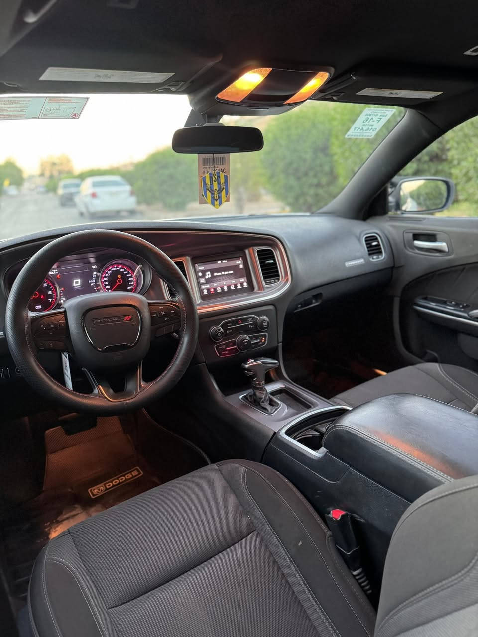 السلام عليكم جارجر للبيع مديل 2019كفاله عامه سياره جديده ماشيه 75لف رقم دهوك دولي باسمي فأه sxt معروفه مواصفاتهت ويل 20 للاستفسار***********
