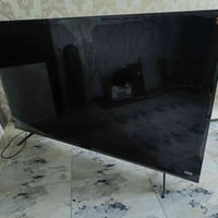 TCL • ١٠٠انش • شاشة سوده