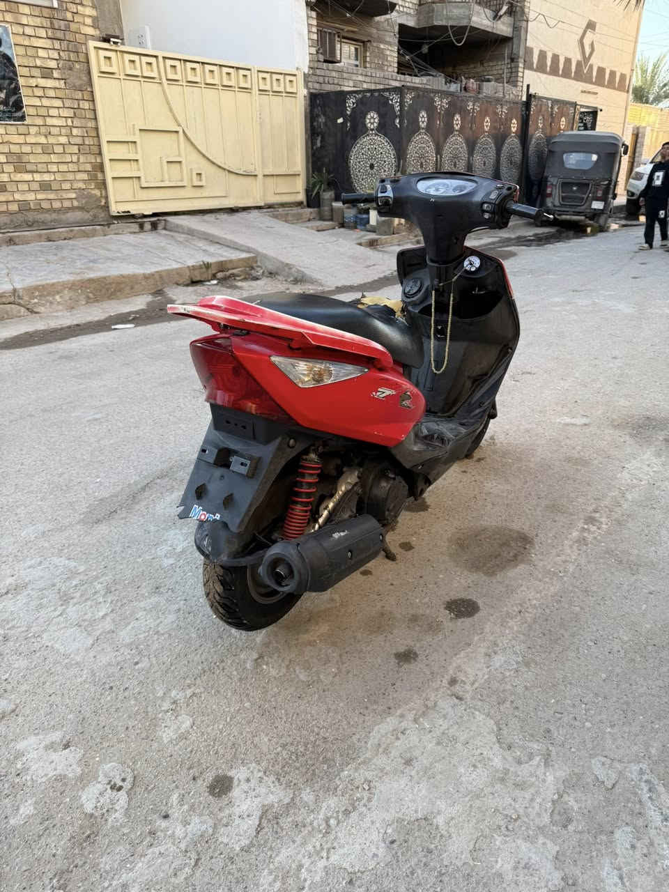 سلام عليكم ثعلب بلاديه  مكينه خير من الله لا صوت لا بخار شلعه معدل كلها شغاله ختم واحد بلاديه دراجه ما بيها نقص كفاله من كلشي مكاني بغداد الشعله السعر 550بيها مجال بسيط لشراي رقمي ***********
