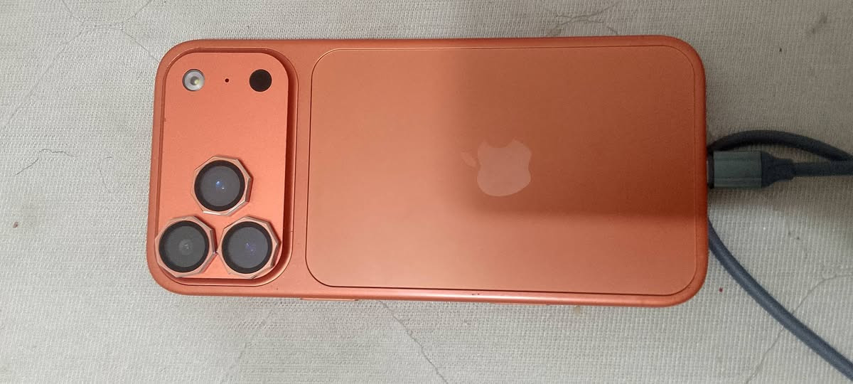 ايفون 17برو ماكس كوبي (كوبي)
مواصفت ونضام مطابق للاصلي للبيع حط سعر وخذه 
***********
