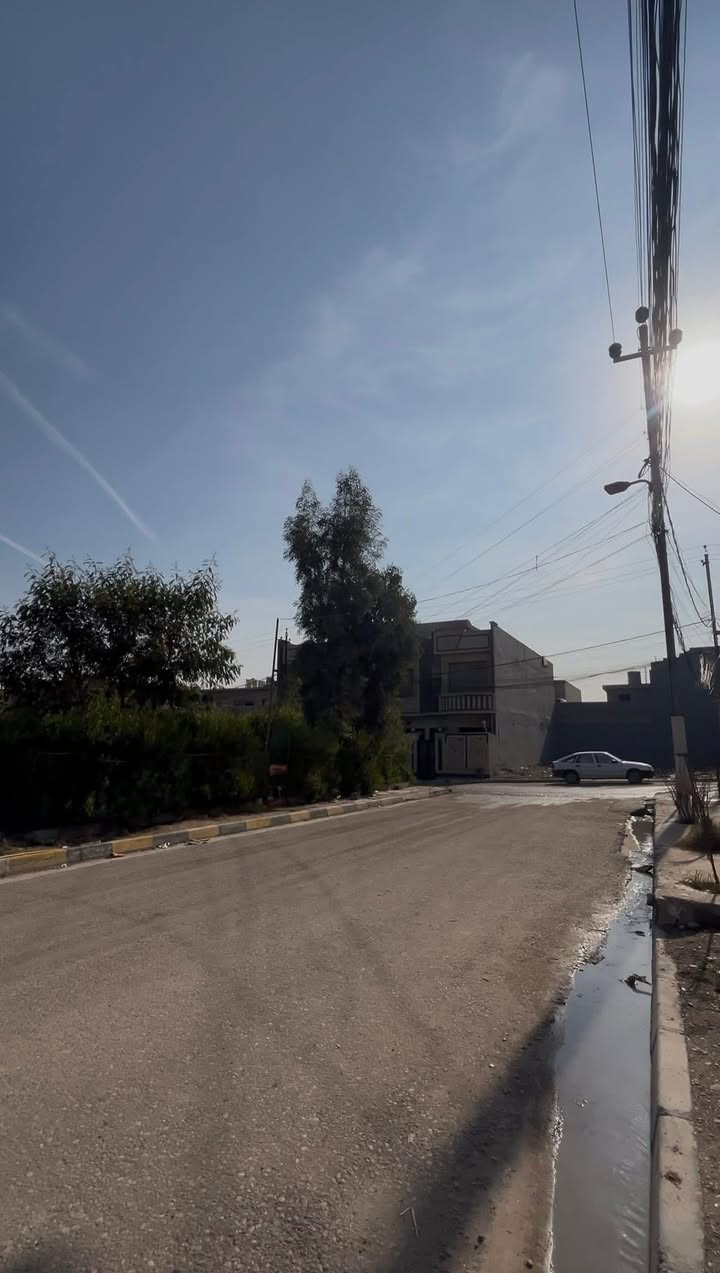 السلام عليكم ورحمة الله وبركاته #مكتب_الغوالي

ارض للبيع في حي السماح الاطباء على شارع 15م

🔹 المساحة : 325م ، الواجهة : 15م ، العمق : 21م

🔹 سند طابو ملك صرف شرط التحويل وقرار التمليك 

🔹 خدمات كاملة متوفرة ( ماء ، كهرباء ، تبليط )

🔹 الارض على شارع 15م مقابل الارض حديقة 🌿

🔹 قريبة من كافة الخدمات ( اسواق ، مدارس ) 

🔹 السعر 220،000،000 مليون وقابلة للتفاوض 

للاستفسار اكثر مراجعة #مكتب_الغوالي الكائن في حي السماح الاركان قرب مدرسة السماح الابتدائية وقرب مول القمه على شارع 20 او الاتصال على الارقام التالية -

***********

***********
