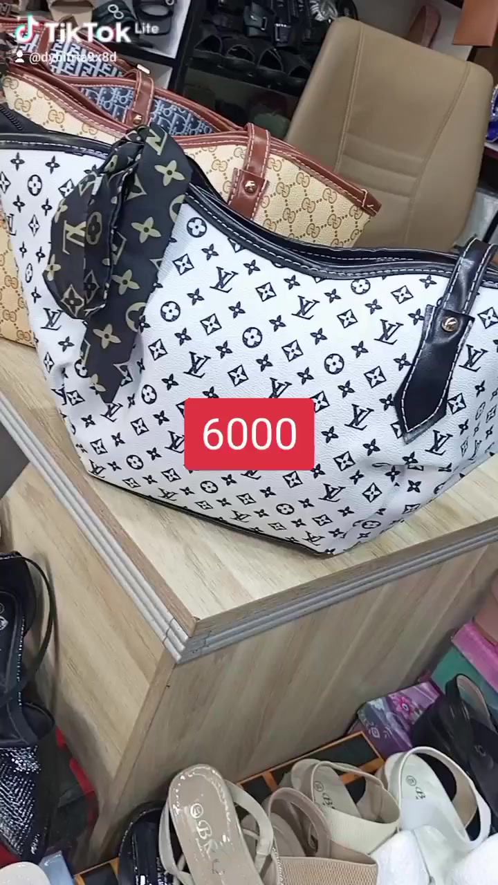 #حقيبه  نسائي
🔥🔥🔥 🔥🔥🔥
#الأناقة__الثقه__المصداقيه_بالتعامل
♥️♥️♥️♥️♥️♥️
العنوان / بابل - الأسكندرية - شارع الخضر 
*********** فايبر واتساب تليكرام انستاqa_85a،🚙🚙🚙
