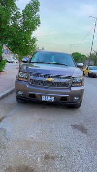 تاهو خليجي مكفوله موديل 13. رقم بغداد السيارة اي نقص مابيها  موصفات حل...