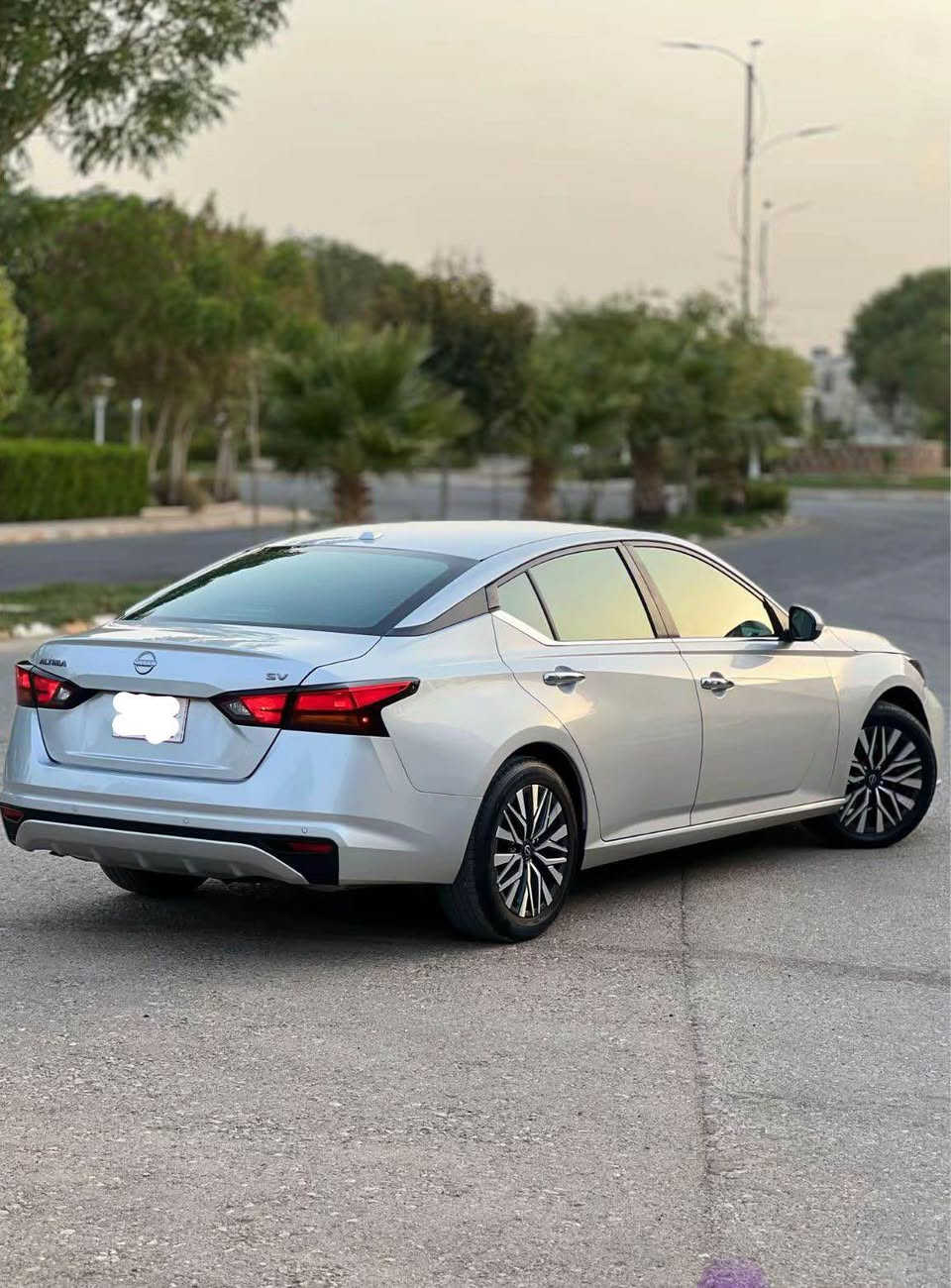 سلام عليكم 
- نيسان التيما 2024 فئة SV
-رقم كاتي بيدك 3 اشهر لترقيم و اذا تريد اسلمهه مرقمه كامله
              1N4BL4DV5RN304699

- حادث السياره شبر ع لايت فقط و البنيد كامل مرشوش صور امريكا مع سونار مرفق بالمنشور

- حجر بيئة رادارات حتى كتلوكات شركه وياهه كامله مناقصهه برغي باقية على وضع شركة

- سعر  $160ورقة
- عنوان السيارة : ديالى / خانقين
- ***********
- *********** خناقين, ديالى
