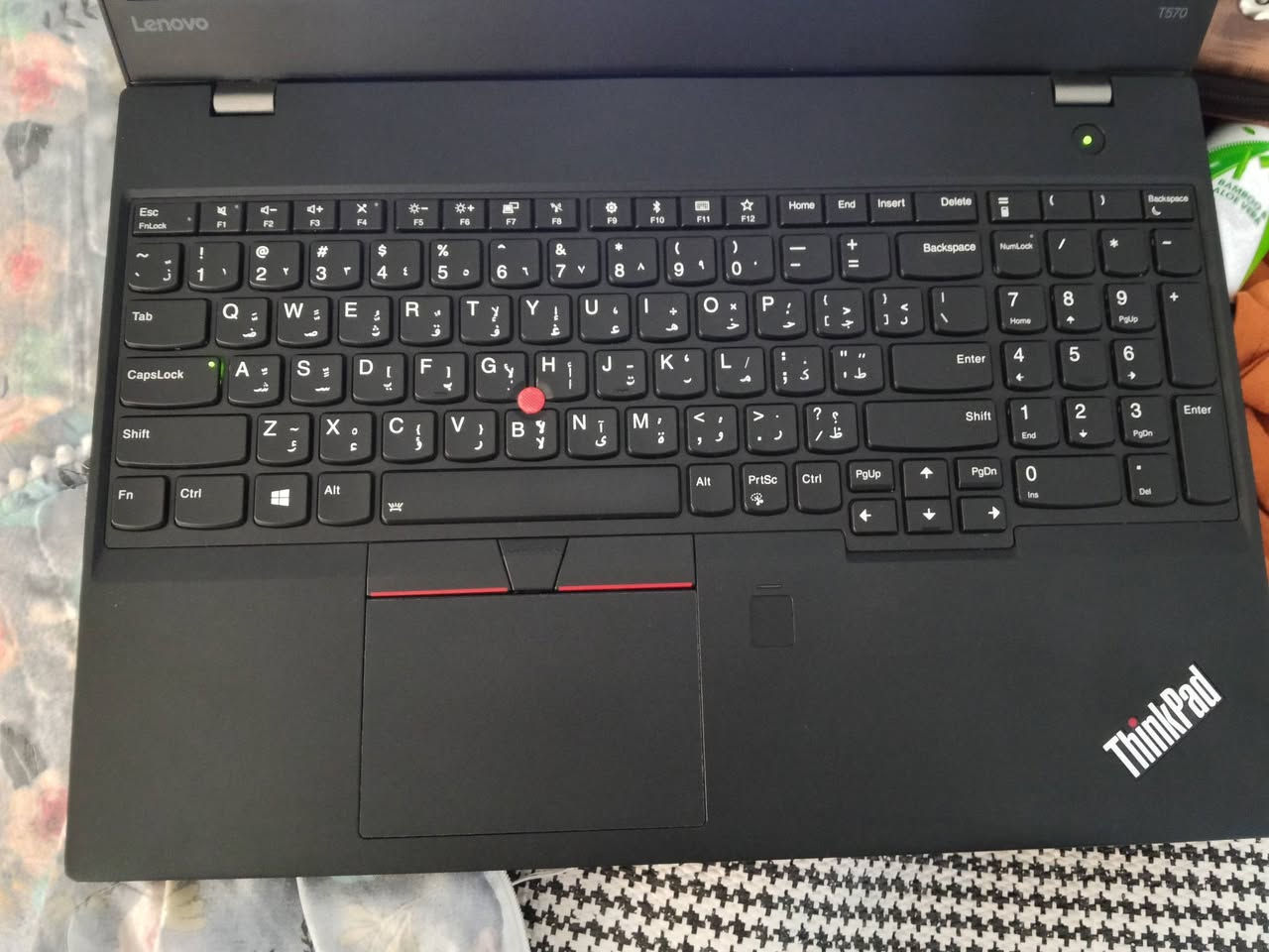 السلام عليكم لابتوب لينوفو شاشة لمس للبيع
المواصفات
 Lenovo ThinkPad T570
معالج Intel Core i5-6300U
رام 8GB
SSD
Windows 10 Pro
شاشة 15.6 لمس
يجي معاه حقيبة + ماوس 
السعر 250 الف دينار قفل
العنوان بغداد الدورة ابو دشير
للتواصل: ***********
