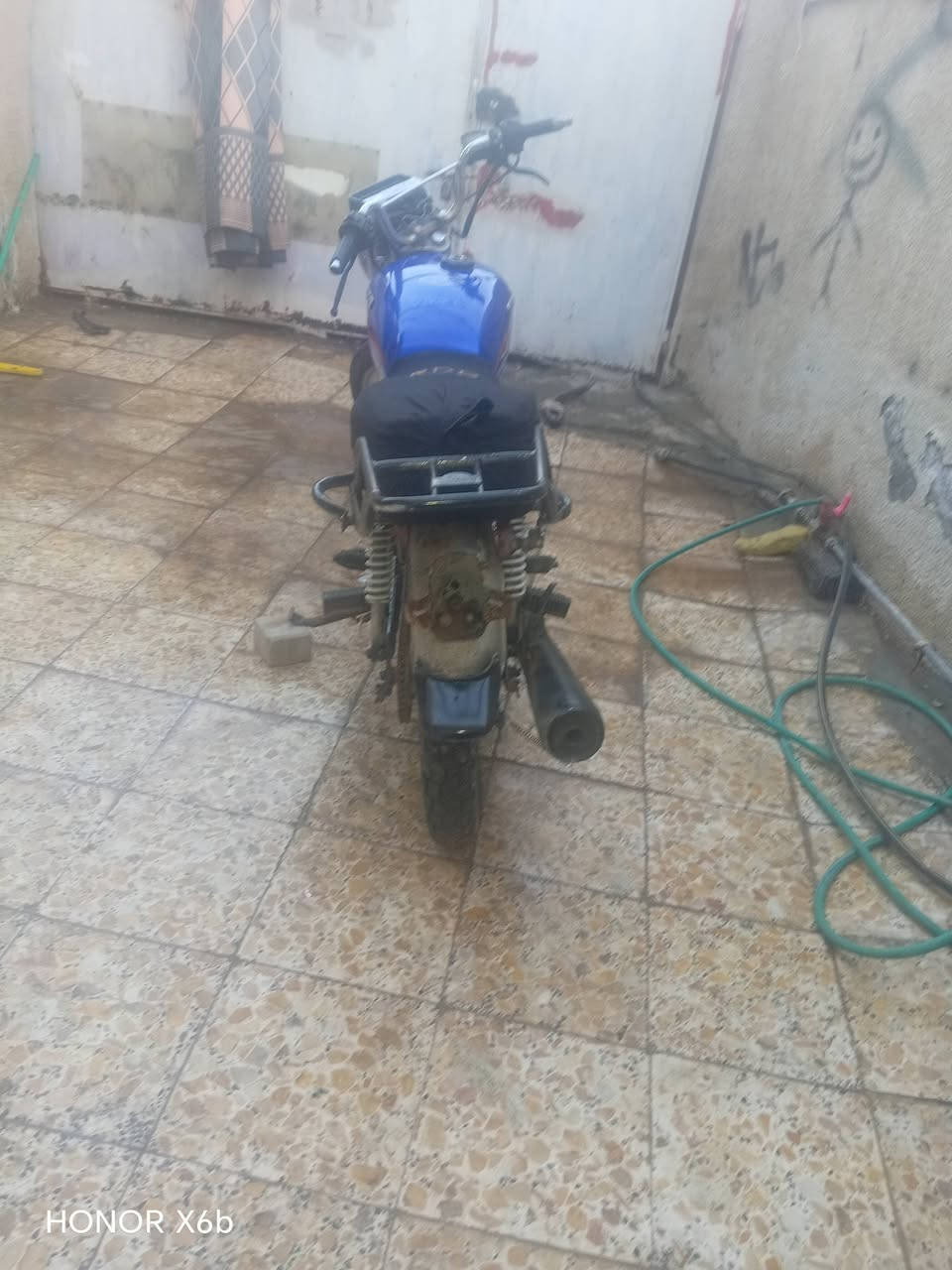 السلام عليكم اخوان دراجه ايراني للبيع دراجه طافيه قاطعه نار انا ابيع ابيع  ما ادري ايش بيها دراجه موديل 20 ضفيره جديده كهربائيات كهربائيات السعر 275 مكاني بغداد العبيدي  ***********
