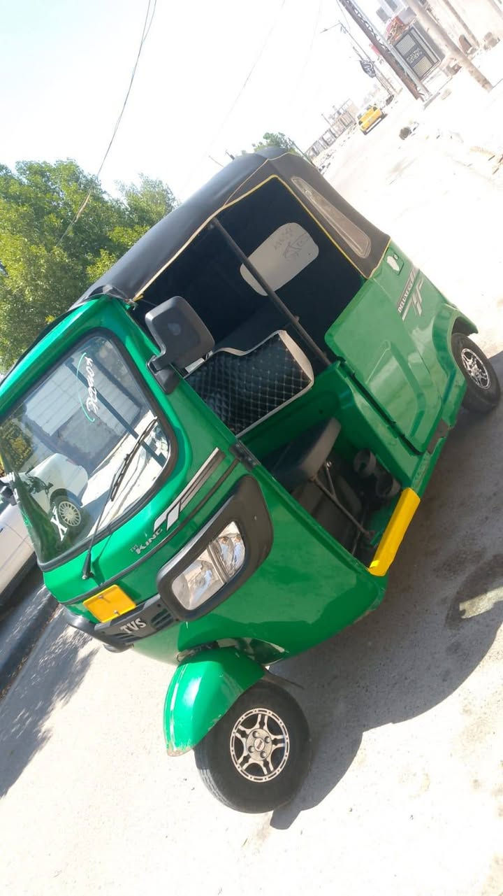 تکتک 22 بل 11 بدي كفالة ماعدة بالدوسات نگراشات  المكينة جديده تجفيت شركه  السعر 7و 200 رقم وسنوية  وهذا رقمي  وبيها مجال والمكان بصره***********
