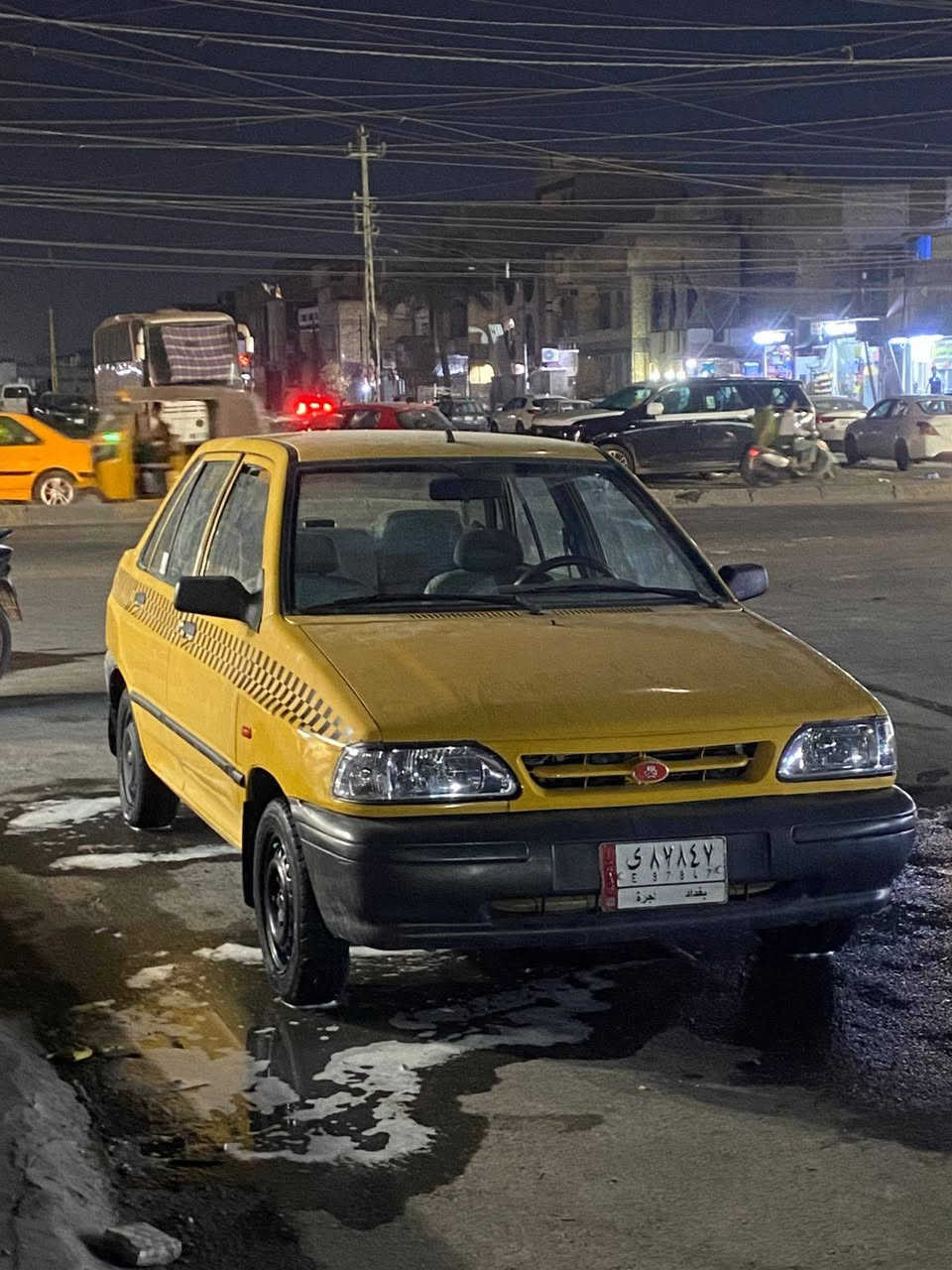 السلام عليكم سايبه موديل 2013 سياره جديده كبل لشارع لا تبديل وشواصي انضاف سياره احلا من صوره كلشي شغال سياره تخم تاير صدر جديد باتري جديد سياره كلش نضيفه أسعر 35 رقمي *********** واتساب فقط
