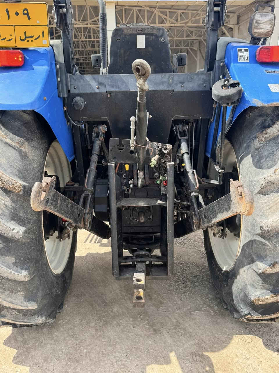 للبيع نيهولند حجم100 موديل 2012فول عادي مكينه جديده رقم اربيل وكاله تحويل مكينه جاهزه مكاني واسط
***********
