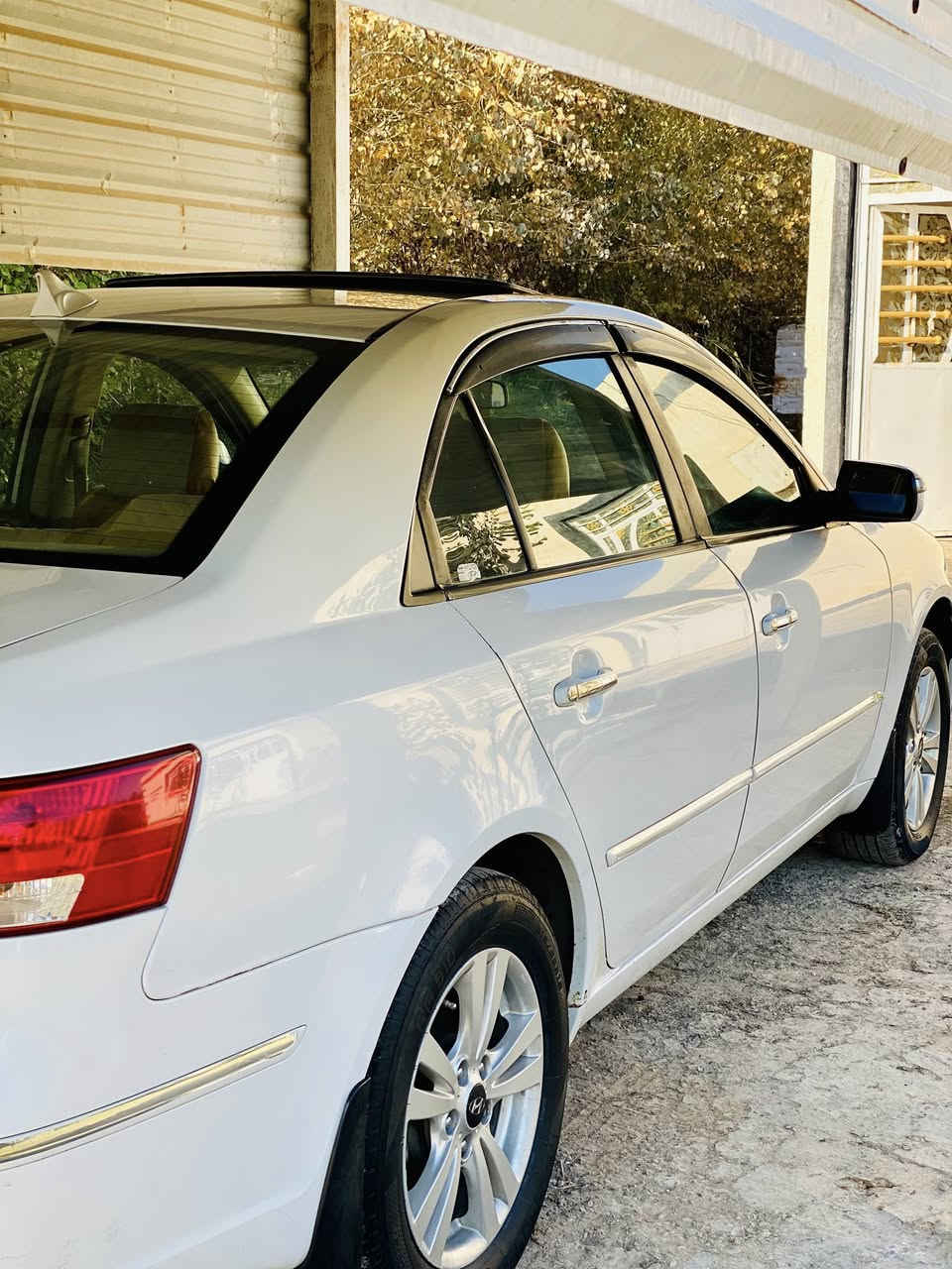 السلام عليكم……
 للبيع سوناتا 2011خليجي شركه الكاصد
مكفوله كفاله عامه……
كامل مواصفات الاخير
 مكينه 2000 اربع حساسات دوش لاتنقيص ولا بخار ولا فتح 
شاشه كامره فتحه سقف 
اشاير بلمري داخل بيجي ارضيه جلد تبريد ثلج صدر امامي وخلفي جديد تخم تاير جديد تحكم مري كهرباء 
رقم اربيل سنويه بعدهه ما ساقطه
سياره جاهزه وجديده السعر 135مجال للشراي قليل رقم الهاتف 
مكان الصويره/ناحيه الشحيميه
‏‪‪***********
***********‬‏
