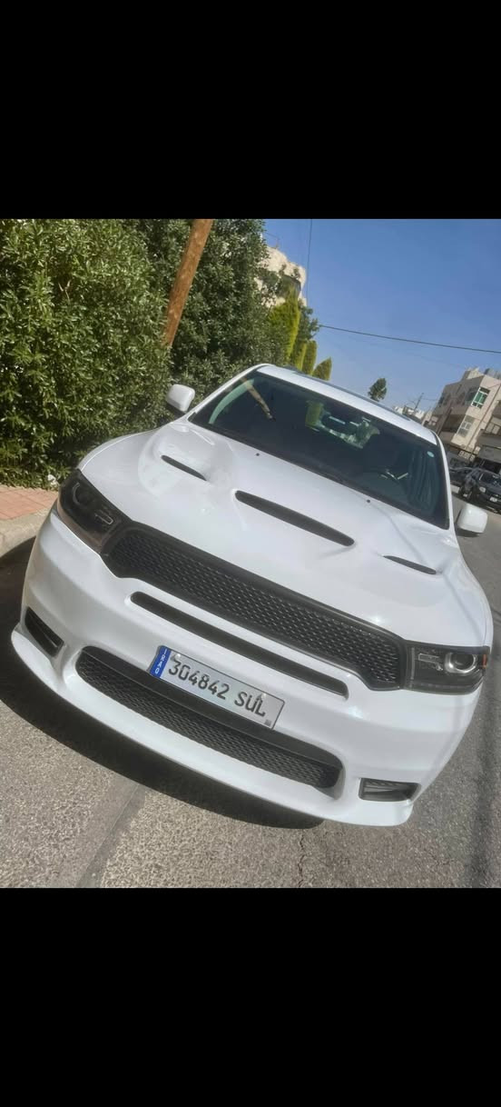 سلام عليكم لل البيع او مرواس بتاهو 2023 و فرق
دورنكو خليجي GT 
السيارة جديده و استخدام بعمان جانت 
سياره بيه فتح باب و جاملغ بل الشركه و الباب الخلفي مبدل بلادي 
الرقم : مرقم بغداد

المواصفات :

▪️دوج دورانكو لون ابيض
▪️الموديل : 2020
▪️المحرك : . 3.6L . V6 (ستة سلندر)
▪️العداد : 80  الف كيلو  حقيقي
▪️حجم الويل : ويل كب حجم 20
▪️بصمات للابواب عدد 2 مع بصمة جنطة وبصمة تشغيل وتشغيل عن بعد
▪️لايتات زينون عالي وناصي مع حاجب LED مع كشافات دعامية زينون
▪️فتحة سقف ( سلايد روف )
▪️حساسات خلفية اصل
▪️كامرة خلفية دوارة اصل
▪️شاشة الدشبول كبيرة للتحكم بايعازات السيارات
▪️تحكم فول كهرباء لكرسي السائق والراكب
▪️غرفة السيارة جلد بيجي اصل
▪️تبريد و تدفئة لكشنات المقدمة
▪️گير شفتر بالستيرن للتحكم بالگير العادي
▪️سستم صوت
▪️اشاير بلمرايا الجانبية 
▪️يدات الابواب نيكل
▪️تحكم ستيرن جهتين بلوتوث وحاكية وكروس سرعة وتحكم صوت 
▪️منافذ USB امامي وخلفي
▪️نظام ABS مانع انزلاق
▪️السيارة وكالة هارم جديدة وبوضع الشركة
 
 ال💎ــسعـر 🟥 ::اتصل او راسني خاص 📮

رقم صاحب ســـيـارة :: ***********
