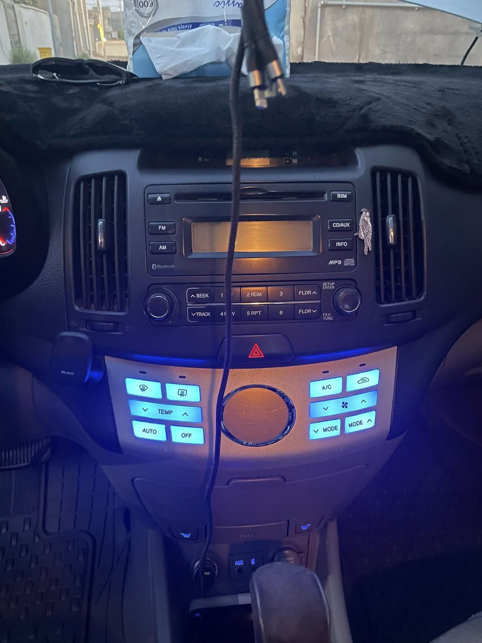 سلام عليكم سياره للبيع افانتي 2008 محرك 16000 دكشن عالي رقم جديد الأنبار تحويل مباشر سيارة جهّزها من كلشي ضررها جملغ ونبيد بدون دواخل بيها شوي جاراد بل قماره وتكم ولك الفحص السعر 95 وبيها مجل قليل التفسار على هذا الرقم ***********
