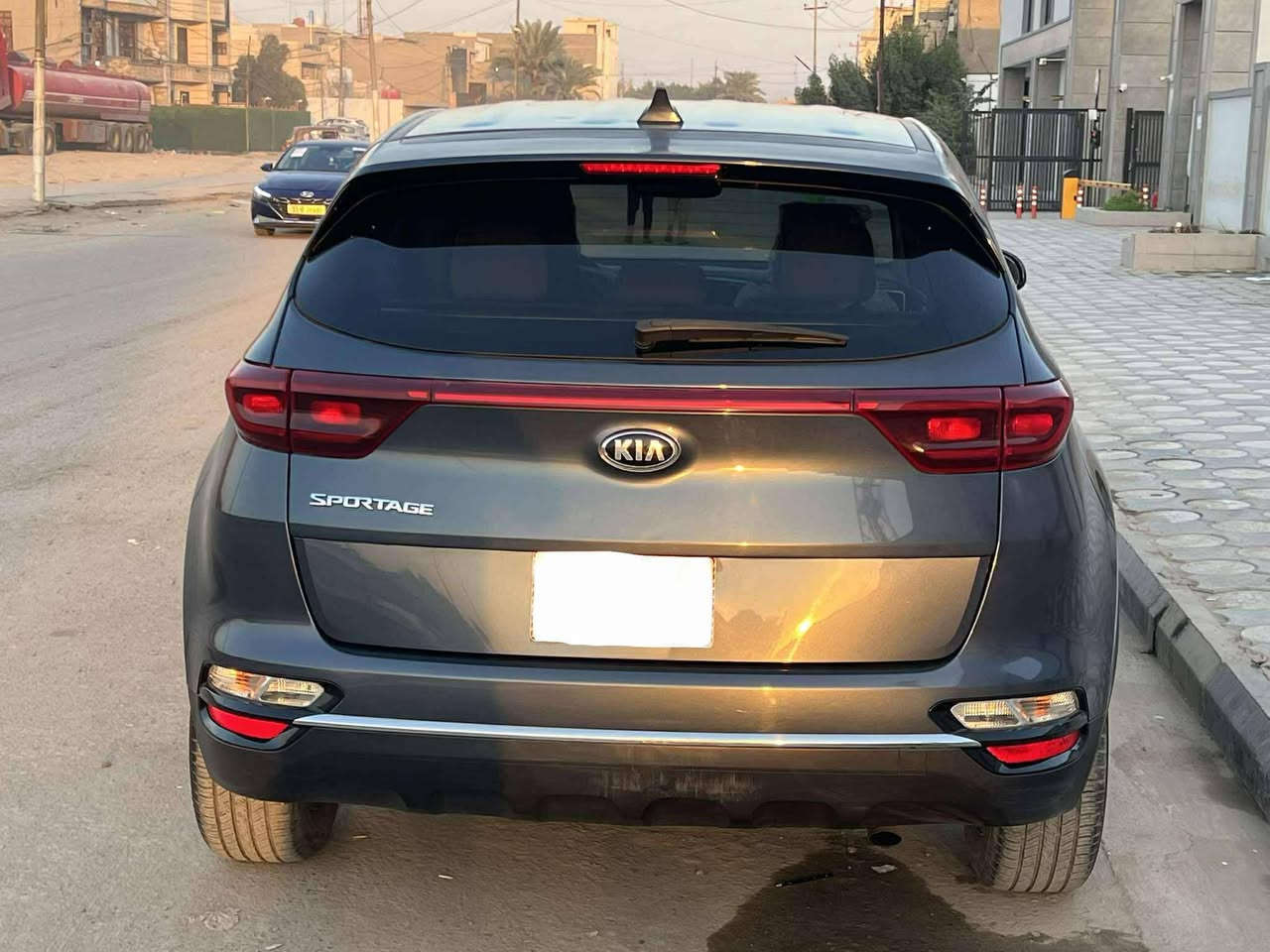 سلام عليكم 
كيا سبورتج 
موديل 2022 امريكي 
حادثها موضح بالصور بدون دواخل وبالعراق مبدل قبق صندوك بلادي
مواصفات الاعتيادية 
ماشية 47 الف حقيقي 
رقم بغداد بإسمي تحويل مباشر 
سيارة جديده جدا سعرها معقول بلعافيه ع الياخذها 

مكاني بغداد الدورة 
رقم صاحب السيارة 
***********

السعر :: اطلبه بالتعليقات يصلك خاص 📩

#ادارة_الصفحه ⚡

ملاحظه / 🔴
مدير الصفحه غير مسؤول عن بيع وشراء واصوليات السياره نحن صفحه لعرض السيارات فقط.
