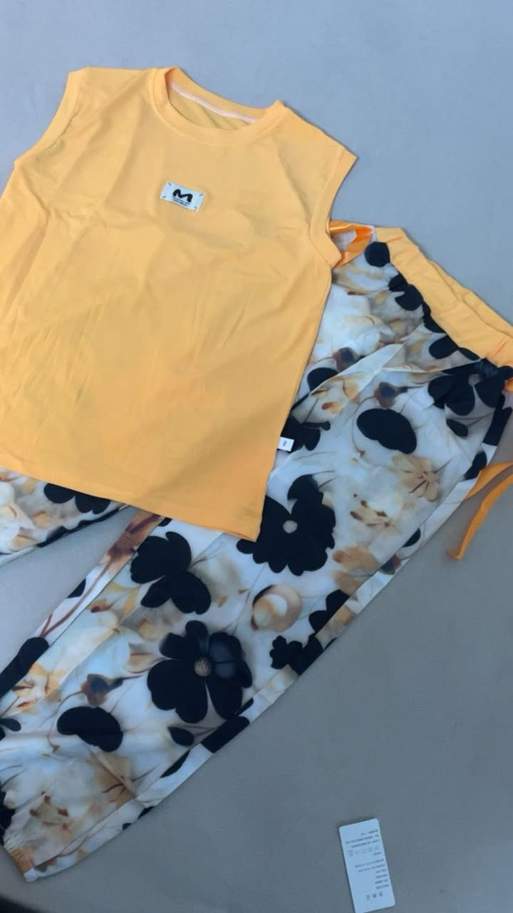 #طقم بناتي للعيد 
#بنطرون +تشرت موديل يجنن🎀🎀
#سعرر 🔥🔥🔥🔥🔥11 فقط
#قياس_من 2  الى 11-12✅

للحجز والاستفسار يرجى مراسله الصفحه🤳
للحجز ع رقم وتساب 
7773332270📞
7716639035📞
يوجد توصيل
🚕 بسمايه الف
🚕 بغداد 5000
🚕وكل محافظات العراق 6000


**إذا كنت صاحب هذا الإعلان وتريد حذفه لأي سبب، رجاءا أرسل رسالة إلى الدعم الفني**