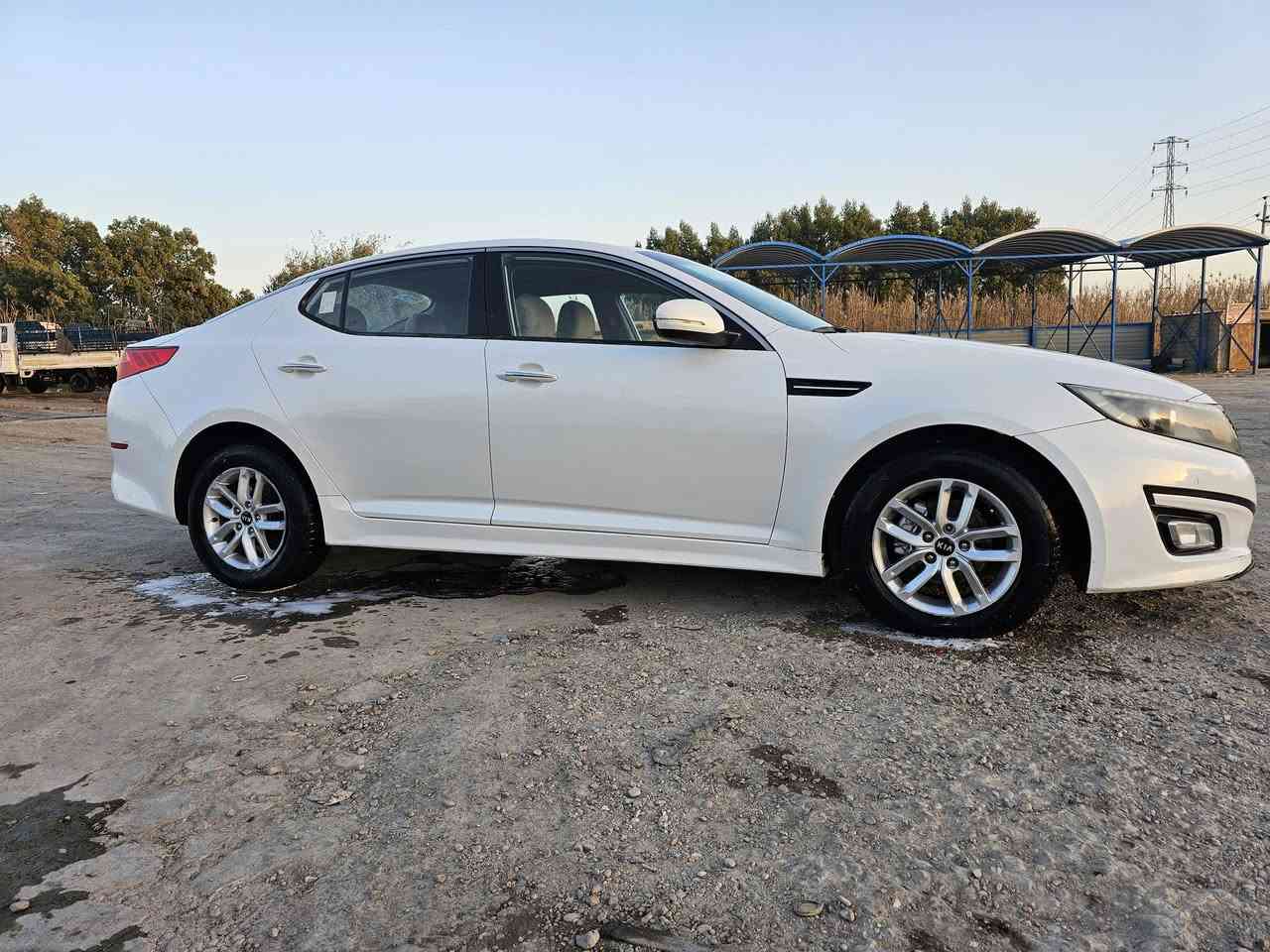 السلام عليكم اوبتيمه خليجي ٢٠١٤ بيهه جاملق امامي صبق والبقيه كفاله عامه مكينه ٢٤٠٠ تخم تاير حداديه جديده ماشيه ١٤٠ بسمي تحويل السعر ١٣٥ استفسار *********** مكاني ب الشطره
