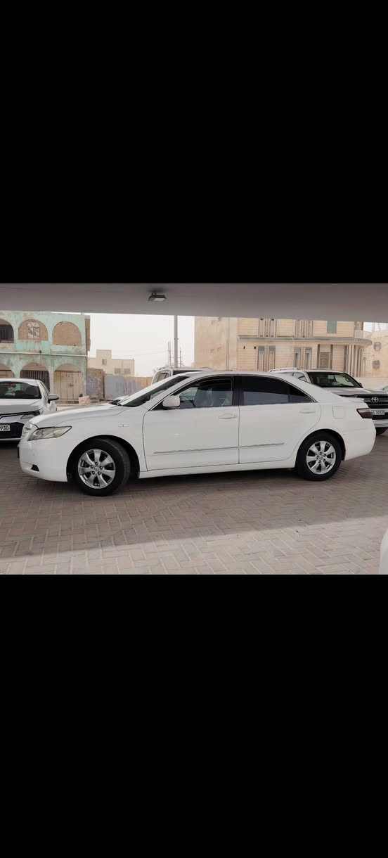السلام عليكم.. 
للبيع فقط.... ⭕
كامري للبيع 2008 خليجي 
محرك 2400 شرط لا تنقيط ولا تبخير وكير كذالك شرط.. 
.. السياره بدون ضررر فقط تعديل بارد بدون صبغ 
المواصفات.. 
تحكم ستيرن✅
شاشه حجم كبير✅
مثبت سرعه✅
حساس امامي خلفي✅
برده كهربائيه ✅
فتحت سقف ✅
السيارة بسمي شرط التحويل ولغرامات تحويل ثاني مكان السياره صلاح الدين _تكريت 
السياه شوف العين يبري الذمه الشراي يتصل بيك خير وتدلل 
رقم الهاتف ***********
