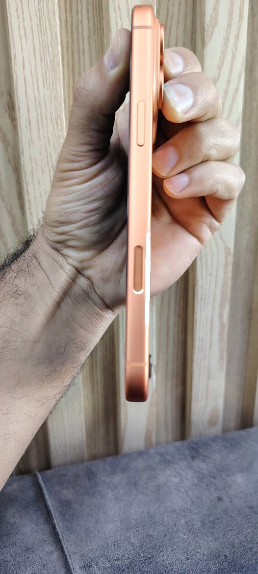 17 برو ماكس عاطل مااعرف سبب العطل للبيع
شرق اوسط
ذاكره 256
ابو الشريحه
السعر 400 فقط لا غير 
هـ***********
