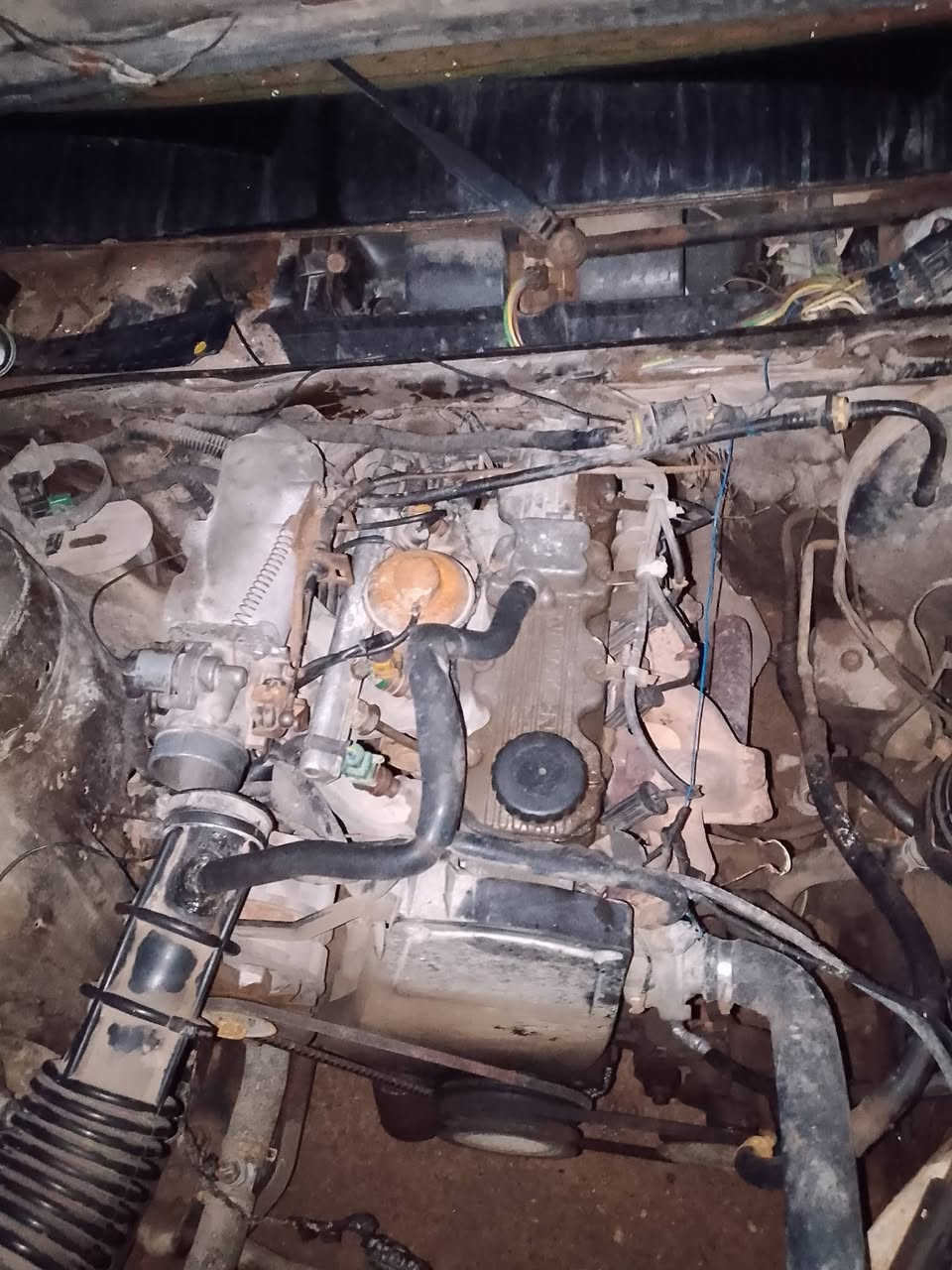 سلام عليكم محرك برنس وكير برنس ثنينهن نضاف ومشدودات بسياره لابخار ولاتنقيص 
وياله عنكبوت عدد3بيهن تخم تاير جديد
گلهن ب500
مكاني نجف
***********
