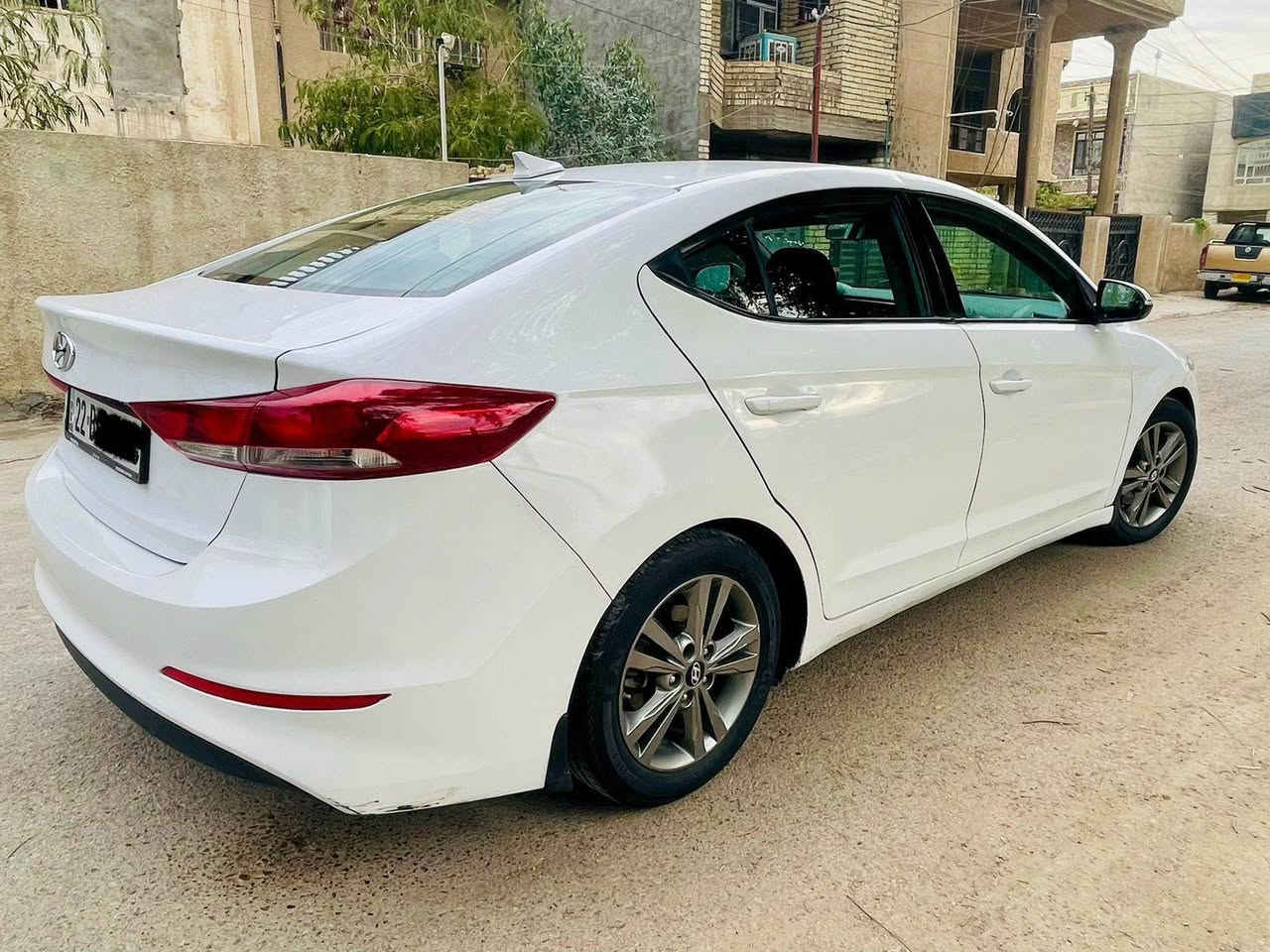 النترا ١٨ 
ماشيه ٩٥ 
***********
