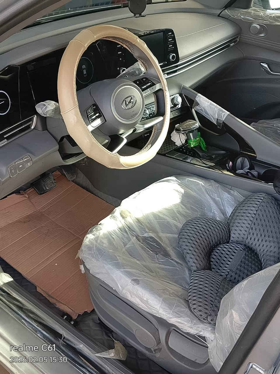 السلام عليكم الانترا 22 وارد أمريكي رقم معوقين القادسيه بيهه باب وجاملغ تبديل وكاله اصلي المعوق ولد شاب انسان محترم جاهز اي وقت للوكالة سياره فول مواصفات عدا البصمة  مكلف بالنشر اتصل على صاحب السيارة.. بيع فقط ما أروس 
محرك 2000 دوش
بصمه
شاشه كامرة خلفيه
رادرات اماميه خلفيه
نقاط عمياء

تحديد مسار
دشبول شاشه دجتال 
اتو هولد 
هاند ابيك كهربائي
قياده ذاتيه
نضام تحذير 
توقف تلقائي
نظام اسبورت رياضي
السياره فول مواصفات موصفات كثير معروفه مايحتاج اذكرهه  الاستفسار أكثر اتصل علئ الرقم التالي *********** مكلف بالنشر اخوان
