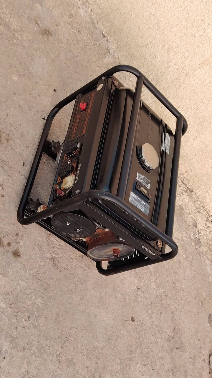 للبيع موالدة استرة كوري 2ونص كيفي 10 امبير ملف نحاس شغالة وعل فحص اخت الجديدة مستخدمة ايام اقتصاديه بصرف البنزين السعر 145 الف الشراي يتصل المكان بغداد التاجي *********** يوجد خدمة توصيل الرقم بي واتساب.......
